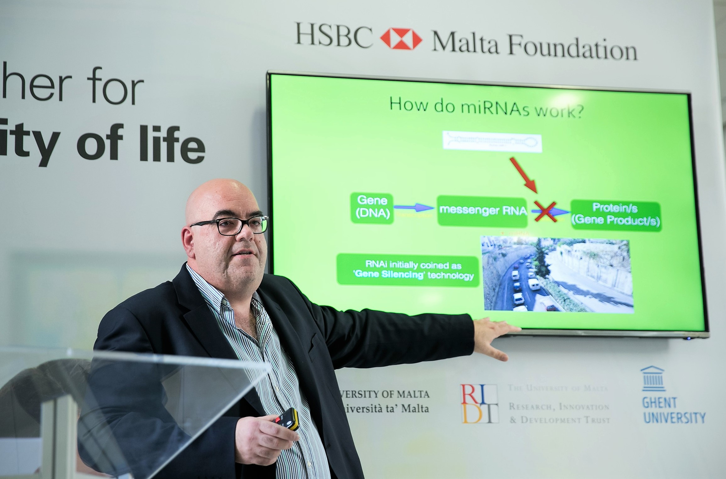HSBC Malta Foundation supports cancer research with €84,000 donation