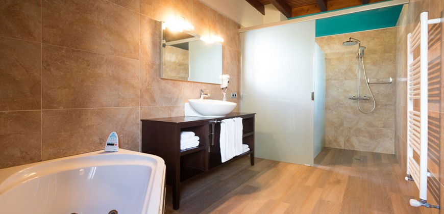 lidl jacuzzi 2023 Luxury Holiday Villa - 6 Suites With Air Conditioning And Jacuzzi - Internet I Villas Or Fincas