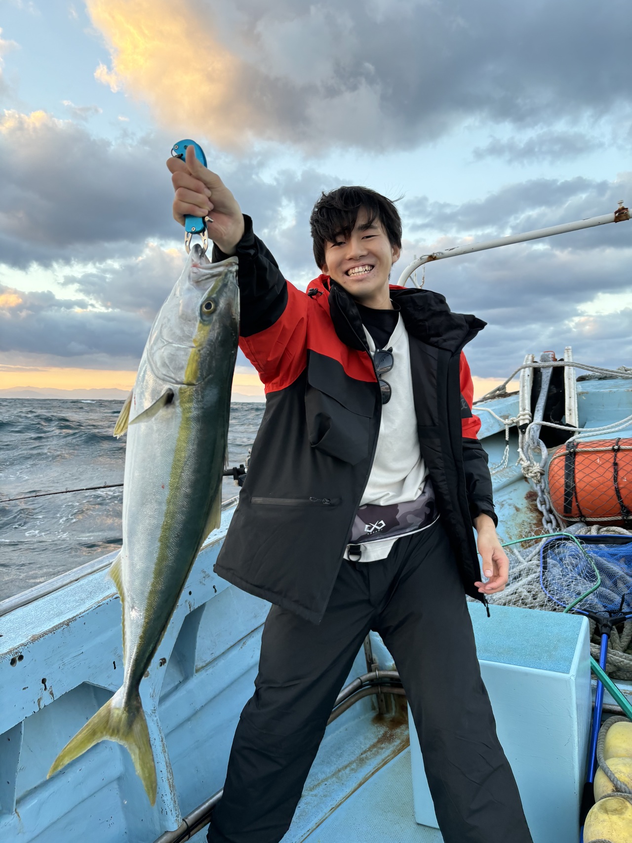 ヤズの釣果｜2024年12月1日｜新栄丸 津屋崎（福岡県/津屋崎漁港）｜キャスティング釣り船予約