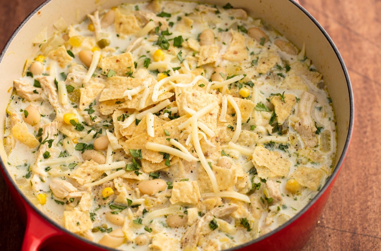 Easy Creamy White Chicken Chili Reserveamana