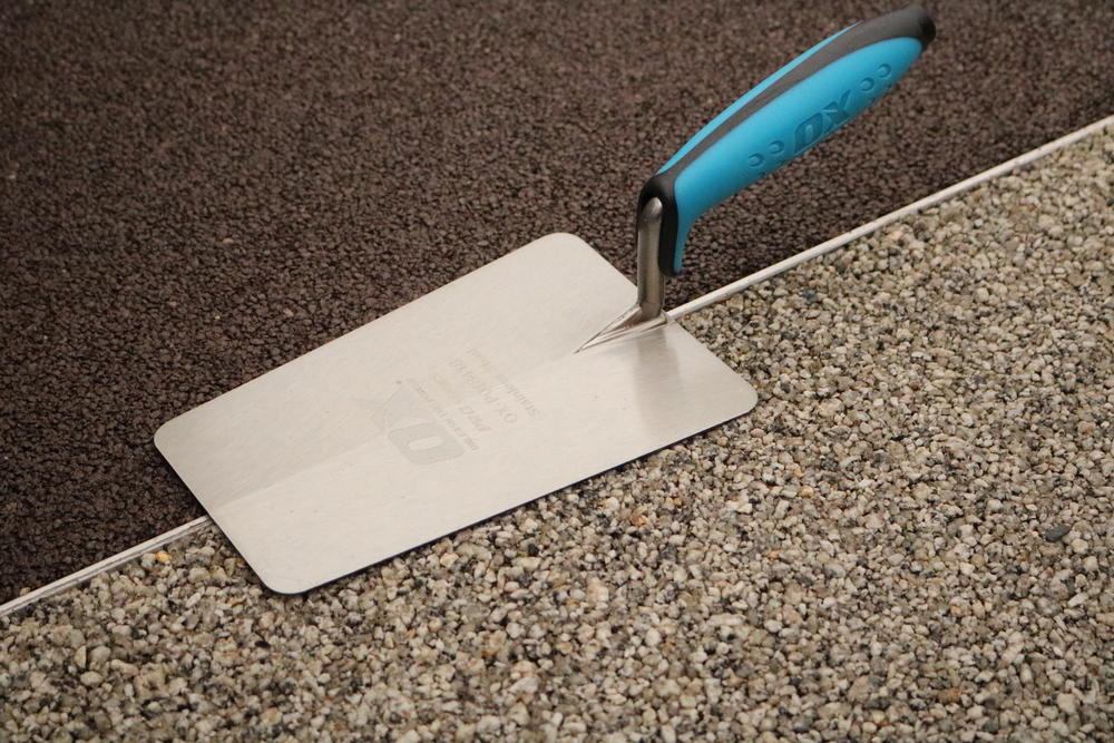 Ox Resin Bucket Trowel 180mm Resin Bonded Aggregates