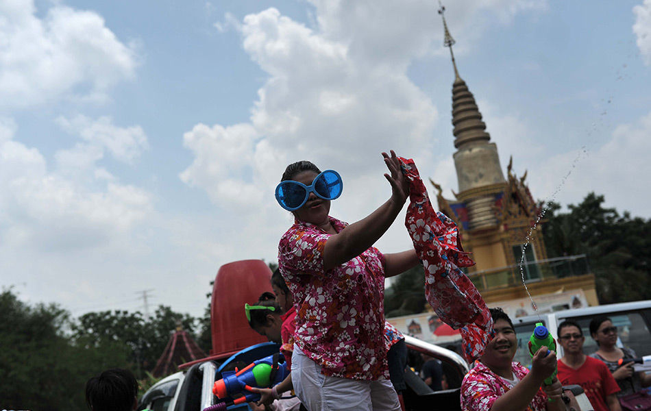 Pesta Songkran Astro Awani
