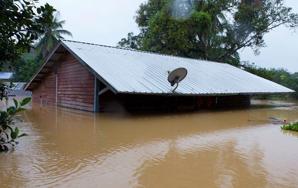 Banjir Pantai Timur semakin serius, mula merebak ke Negeri