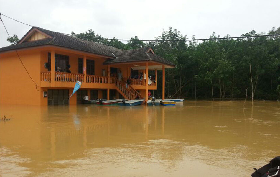 Banjir dari lensa media sosial Astro Awani
