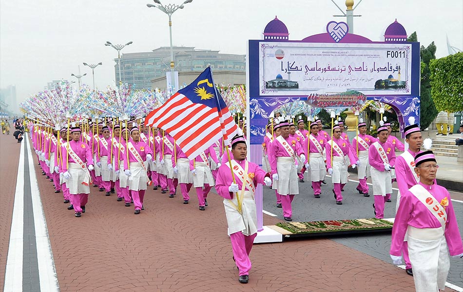 Hilarious Sambutan Maulidur Rasul References