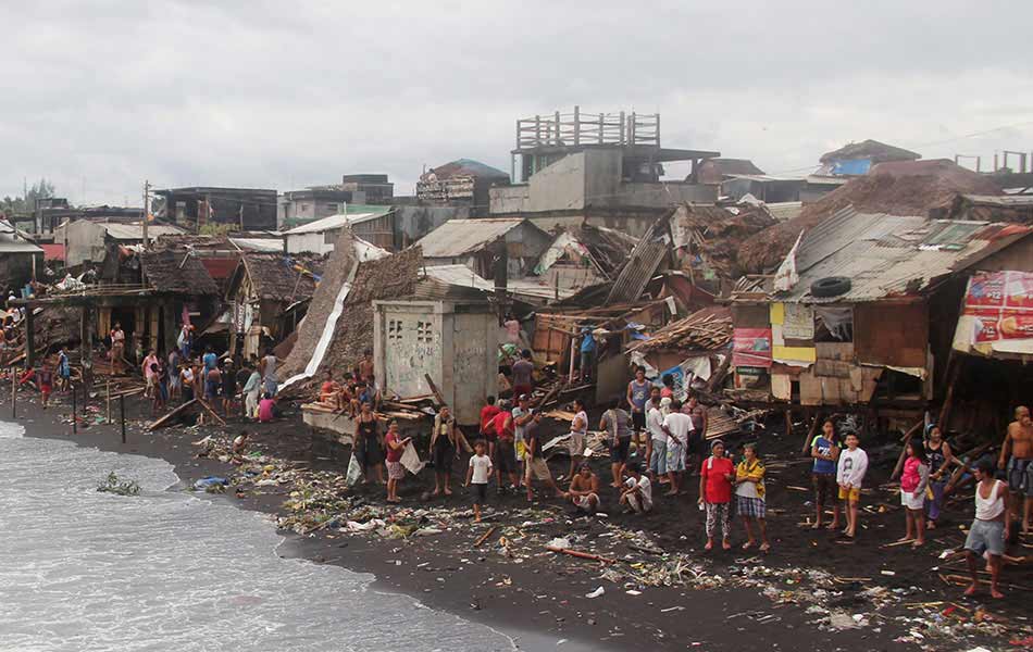 Taufan Melor landa Filipina Astro Awani