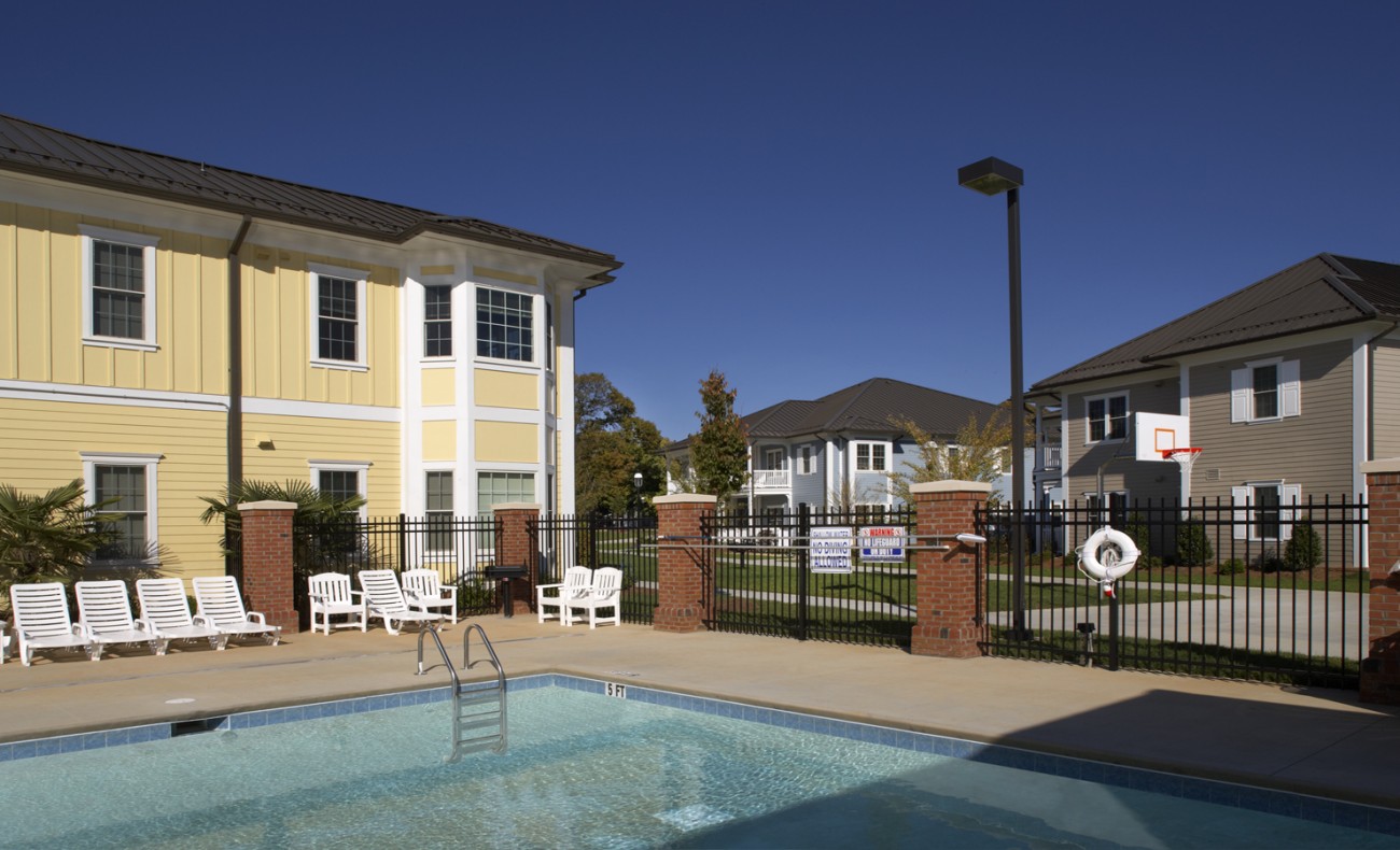 Elon Station at Millpoint Amenity Building RESOLUTE Building Company