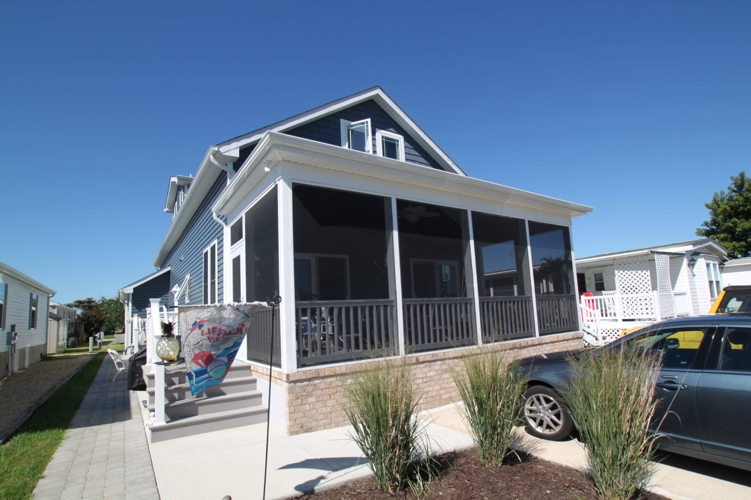 Clam Shell Resort Homes