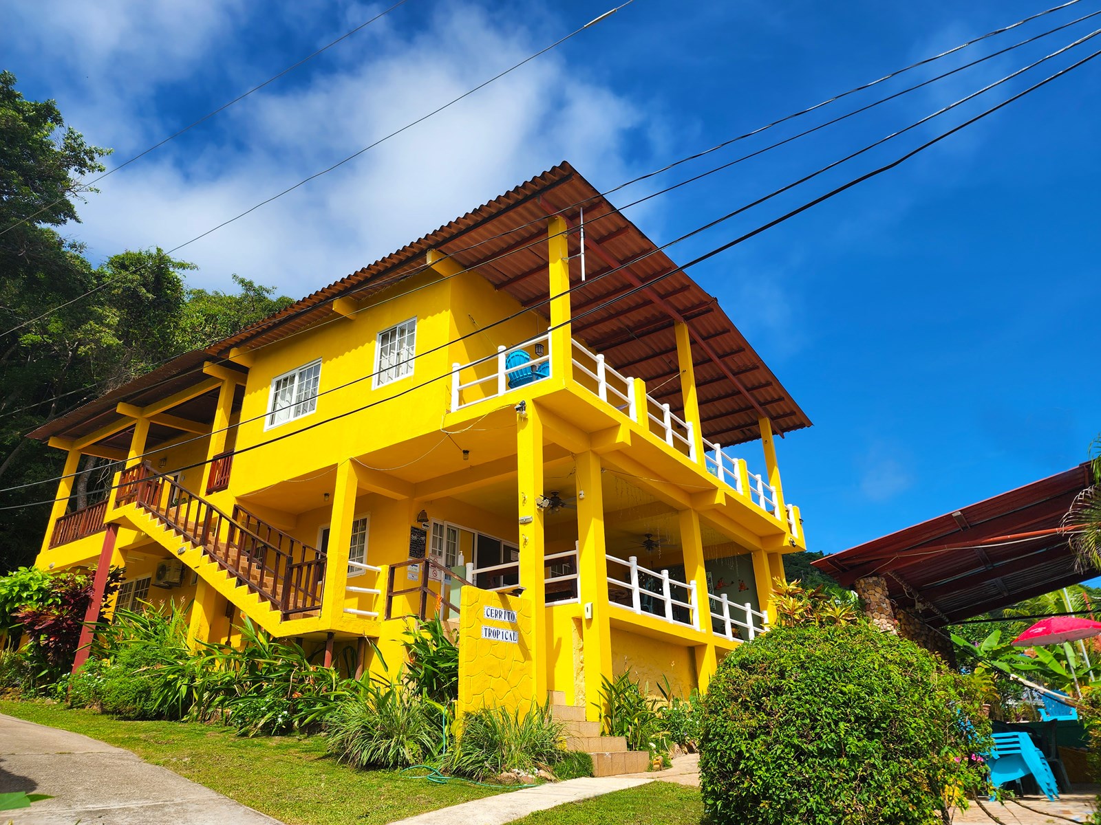 Hotel Lodge for Sale in Panama Isla Taboga Resort Pathways