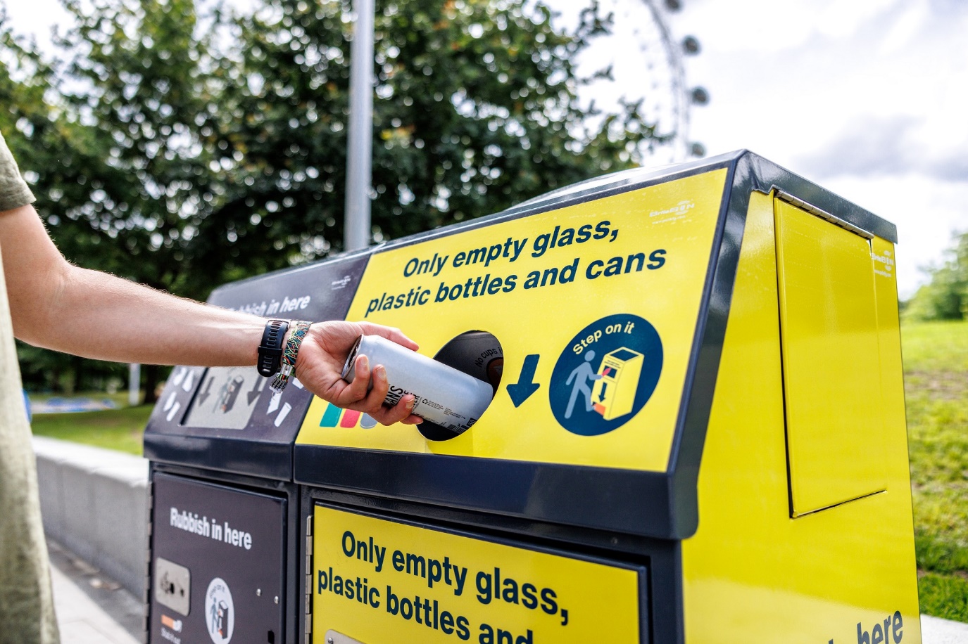 ‘InTheLoop’ campaign to encourage onthego recycling in Lambeth