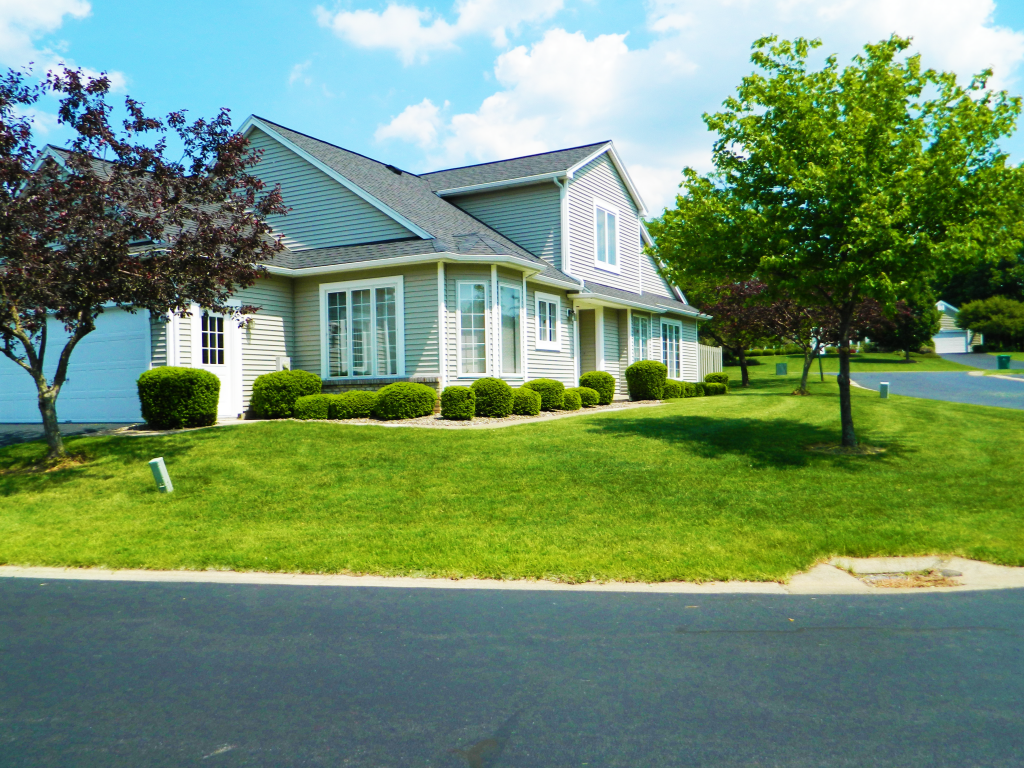 The Townhomes of Southern Hills Resource One Realty