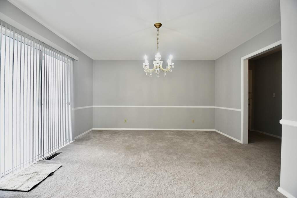 910 Park Central Drive S 910B, Indianapolis, IN 46260 MLS