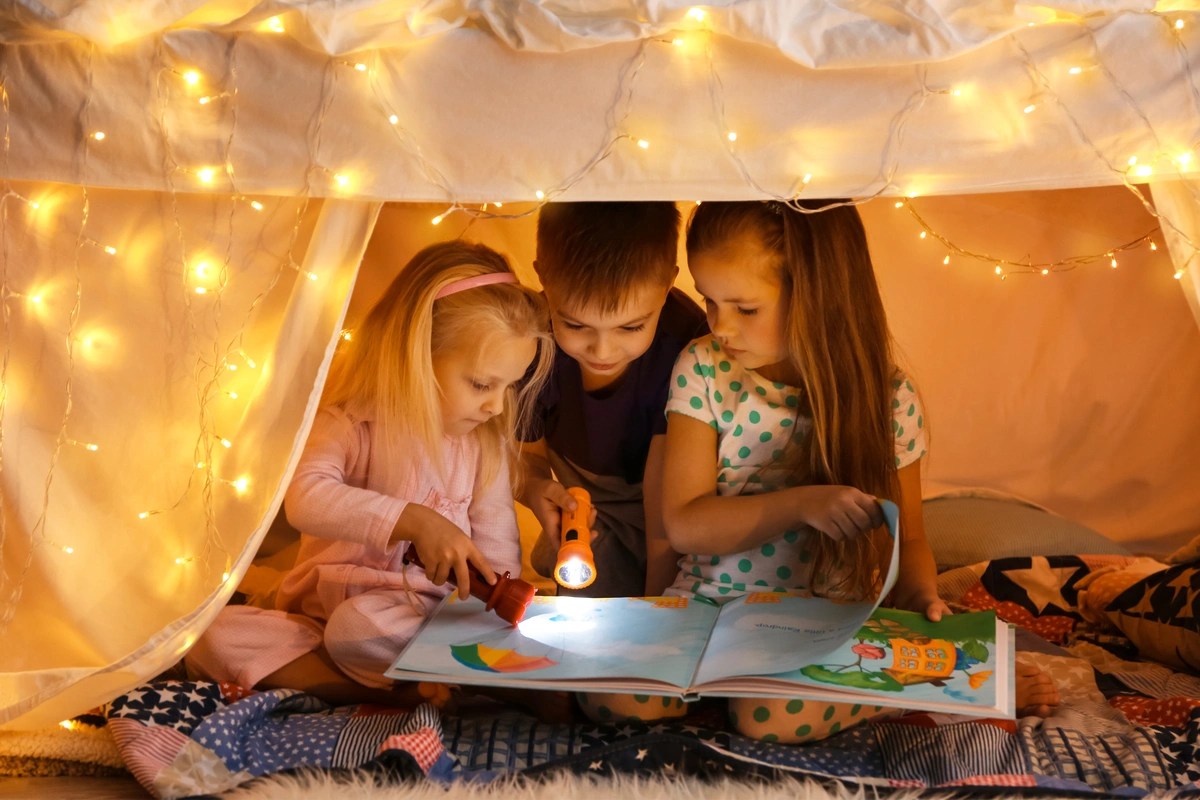 Weekend Activity Build Your Own Epic Blanket Fort