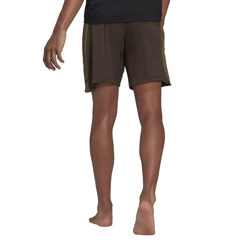 adidas Heren Yoga Sportperformance shorts Kaki