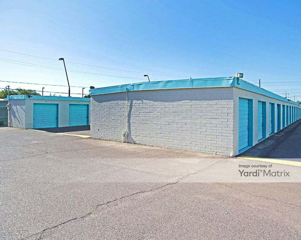 Curry Road Self Storage 1606 East Curry Road, Tempe RentCafe