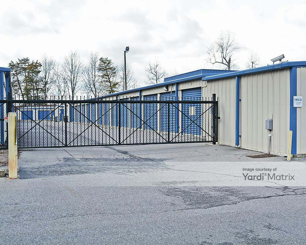 Century Self Storage Center 228 Century Blvd, Kernersville RENTCafé