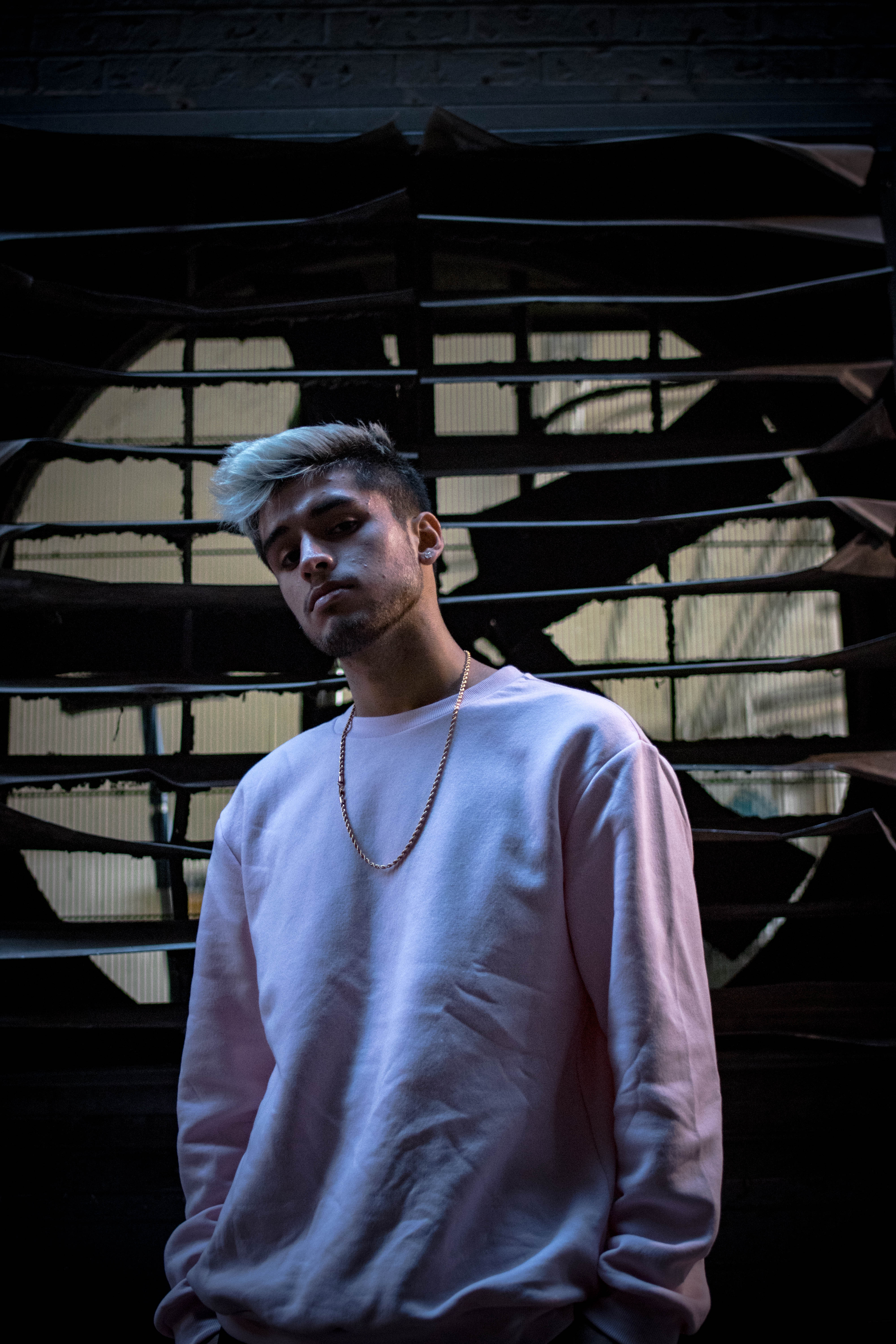 Adrian Stresow Drops New Single "Ooh" featuring Arizona Zervas
