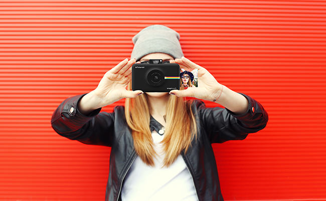 「新機資訊」首款觸碰螢幕拍立得 Polaroid  SNAP TOUCH｜簡單｜輕巧｜多種拼貼玩法