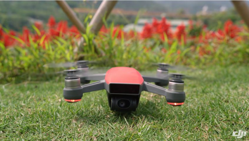 大疆 DJI SPARK空拍機｜手勢及掌心操作、多種飛行模式｜讓你盡享飛行樂趣