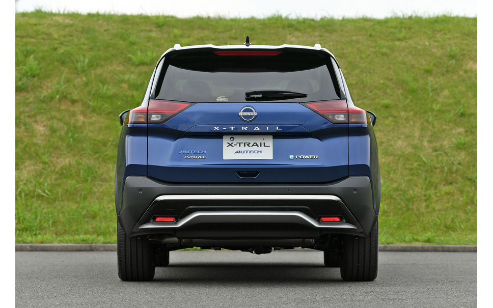 [New Nissan XTrail] Premium "AUTECH" with refined "quality