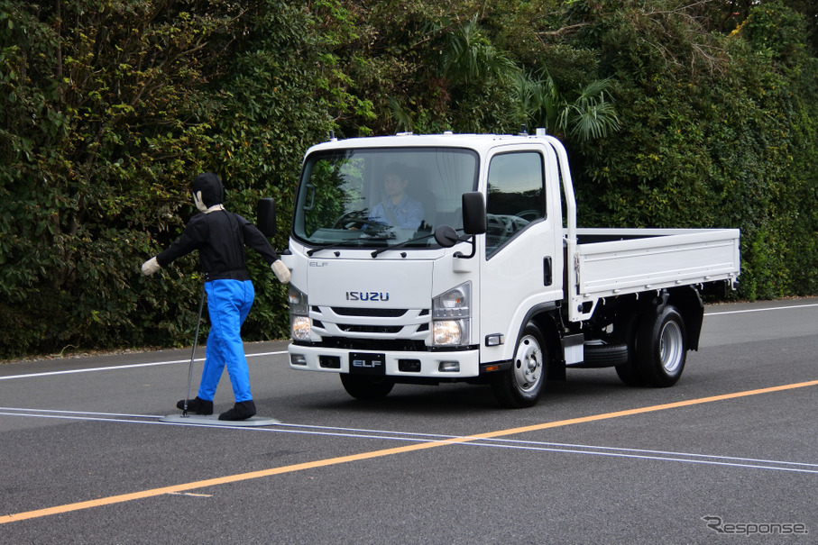 2t トラック エルフ