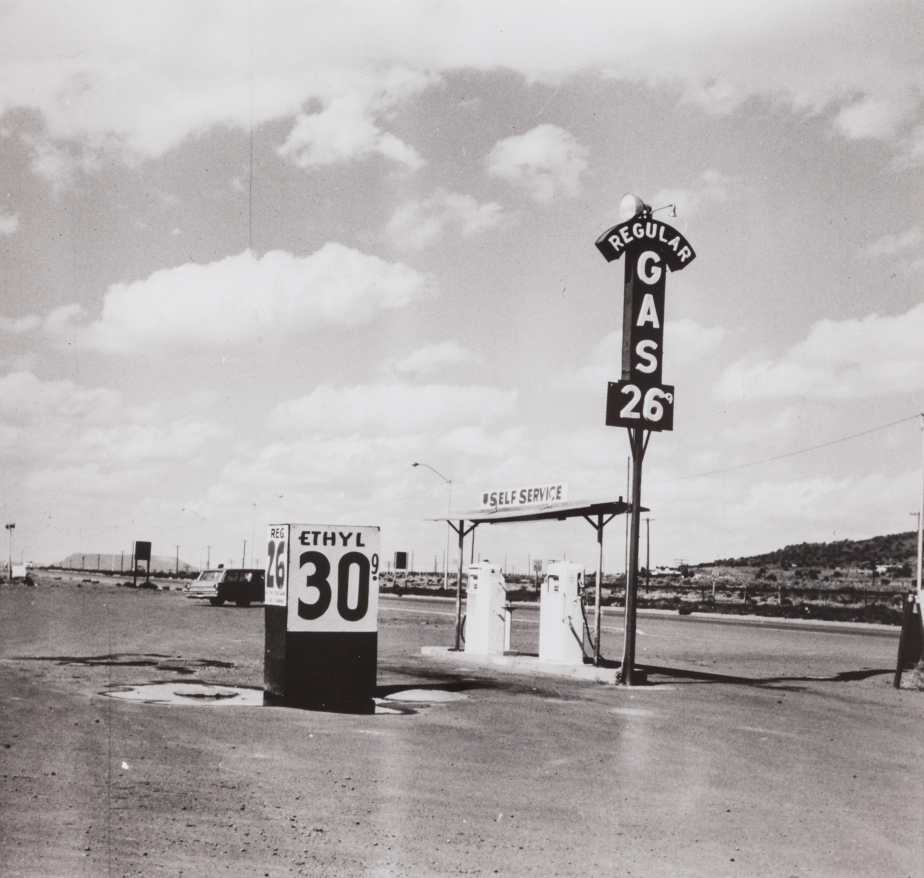 Ed Ruscha, Gasoline Stations portfolio)