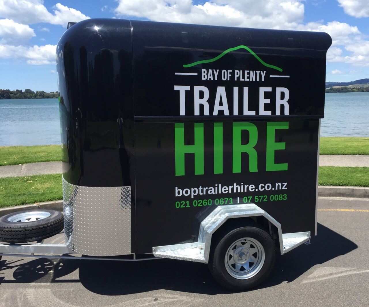 Furniture trailer hire