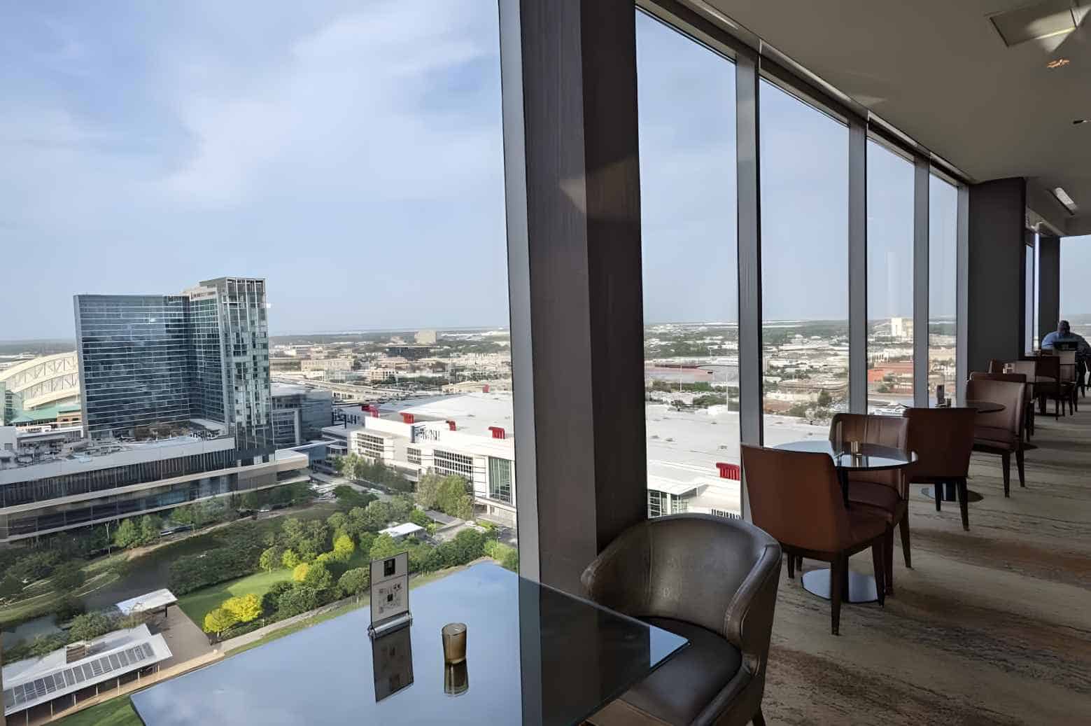 12 Best Rooftop Restaurants in Houston, TX [2024 Updated]