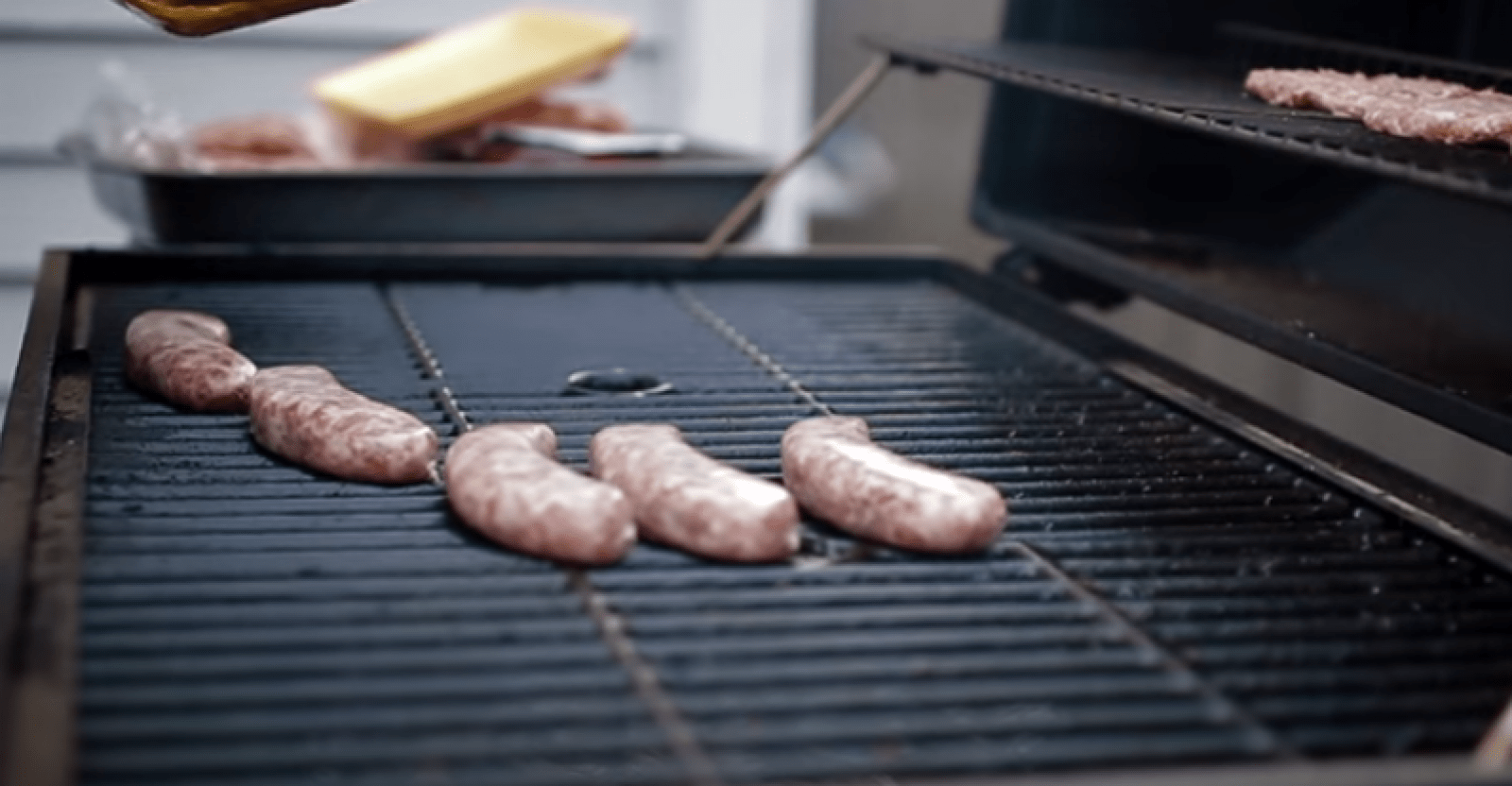 How to Grill Bratwurst On a Gas Grill