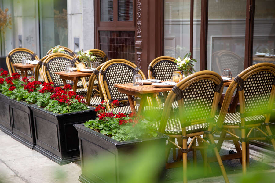 5 Popular Restaurants with Amazing Outdoor Seating in Atlanta