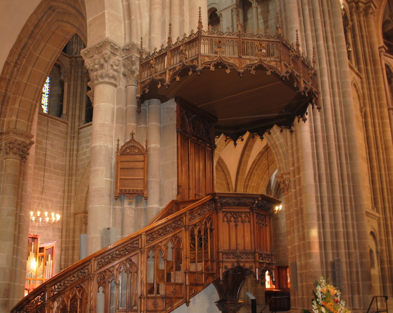 Ambo or Pulpit? Restless Pilgrim