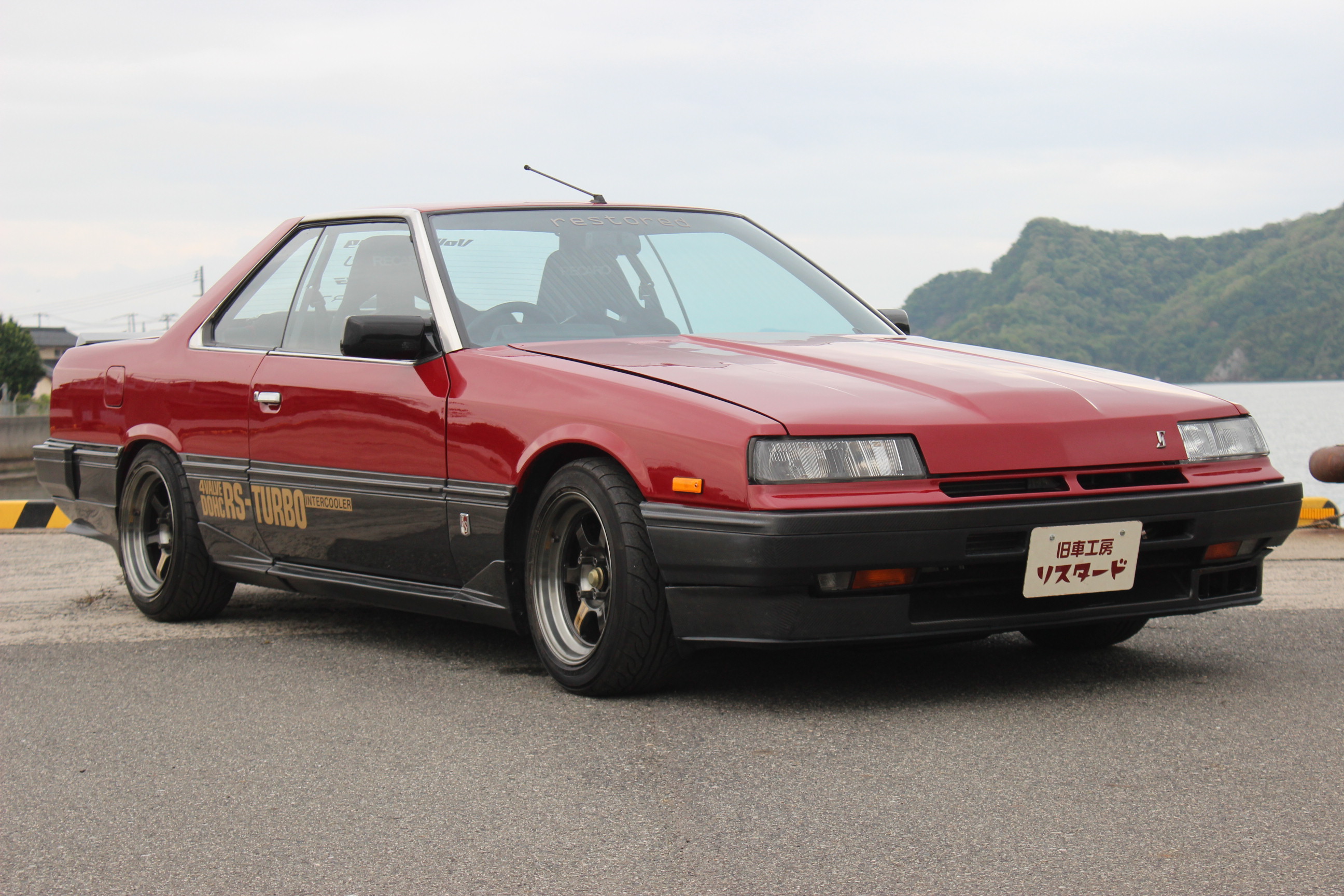 DR30スカイライン鉄仮面2ドア用史上最強カーボンツートンキット！！ パーツ リスタード 旧車用カーボンFRPボディーパーツ