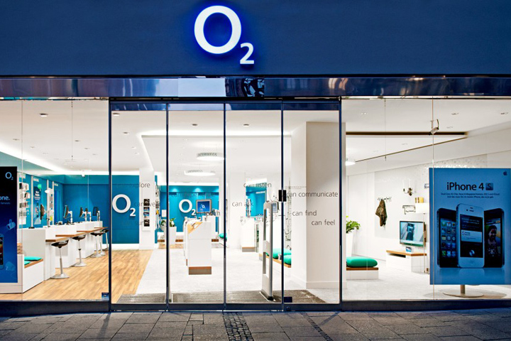 » O2 Marketplace flagship store by hartmannvonsiebenthal, Munich