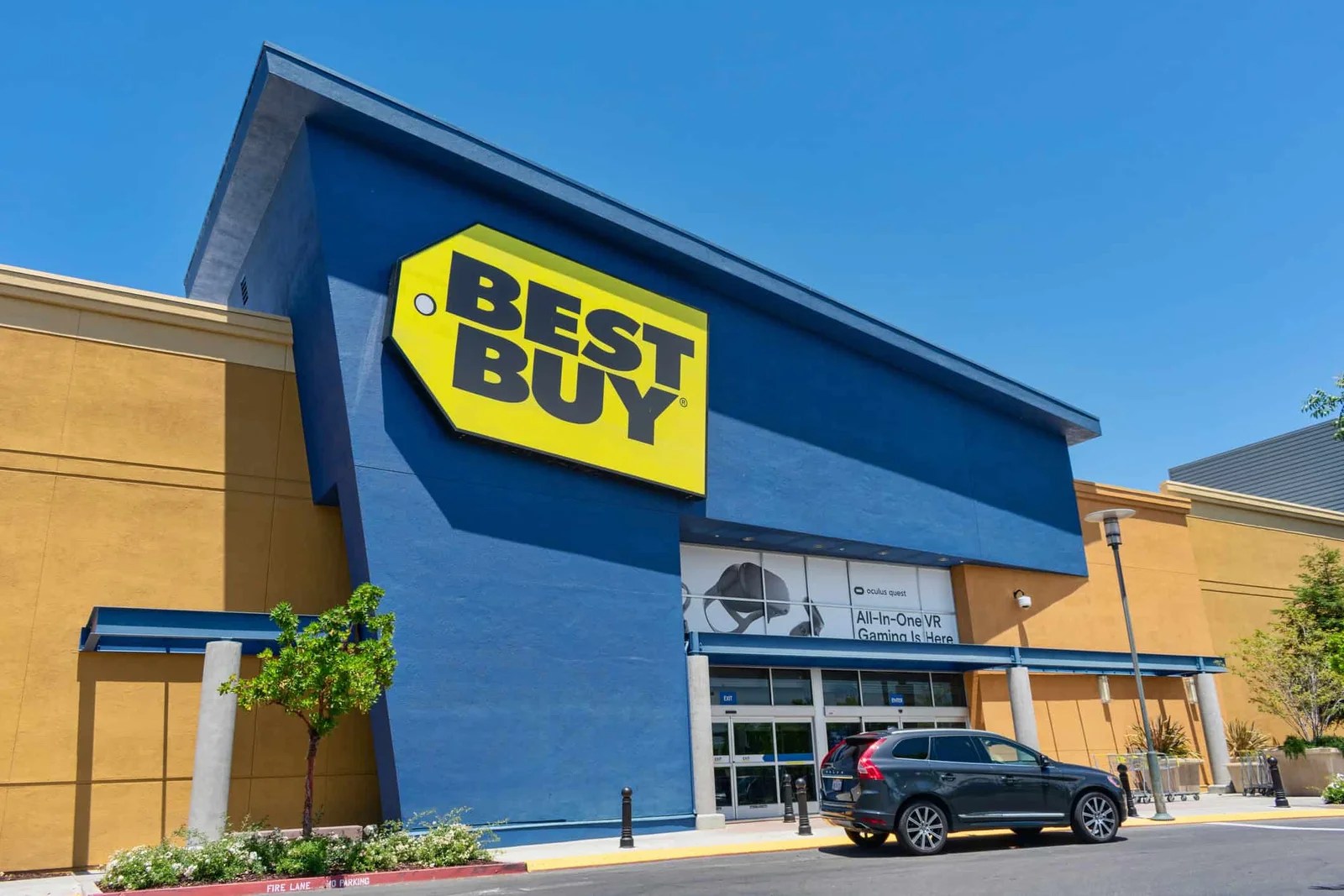Best Buy Extends Store Hours for Holiday Season RetailWire