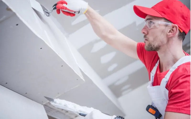 Spackle vs. Joint Compound What's the Difference?