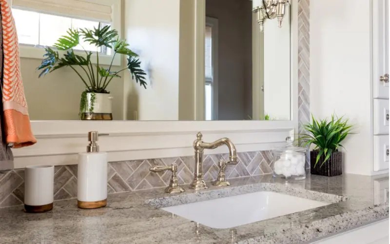 19 Unique Bathroom Countertop Decorations