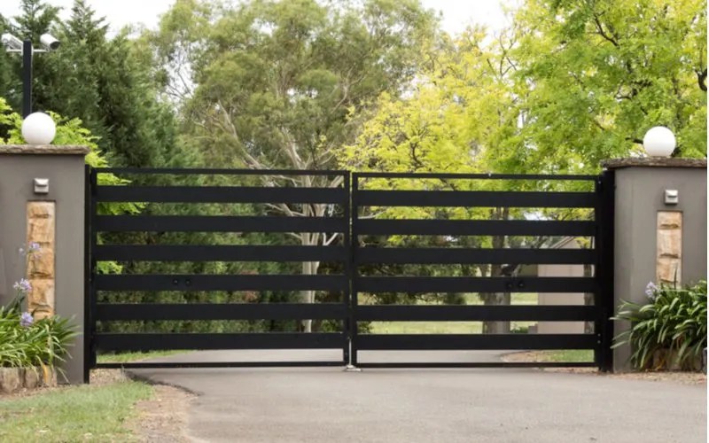 15 Unique Driveway Gate Ideas We Love And Recommend
