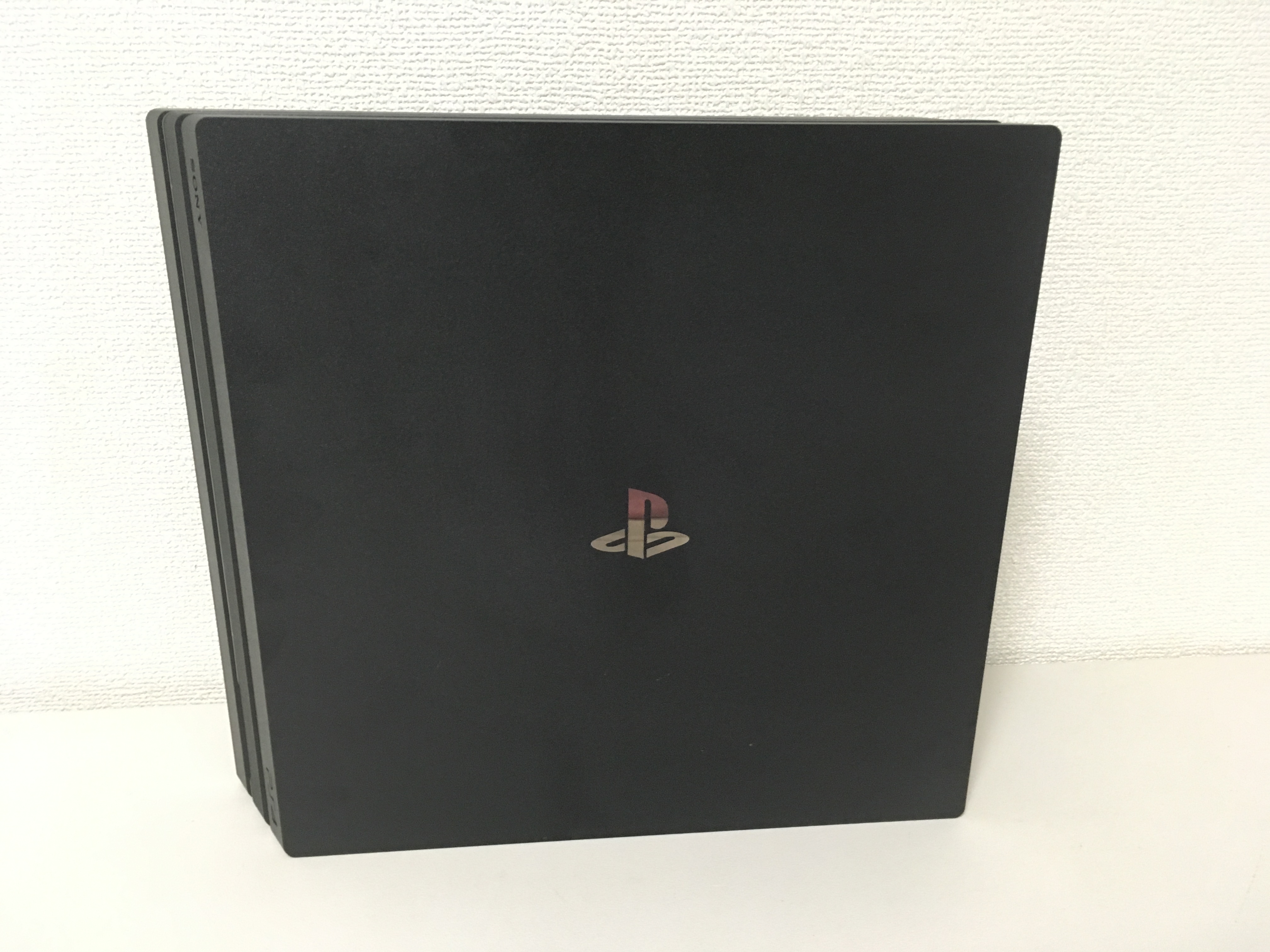 PS4(プレステ4)本体の種類・型番の違いは？初期型・スリム・PROの特徴、おすすめポイント！ れとろとろ ゲームブログ