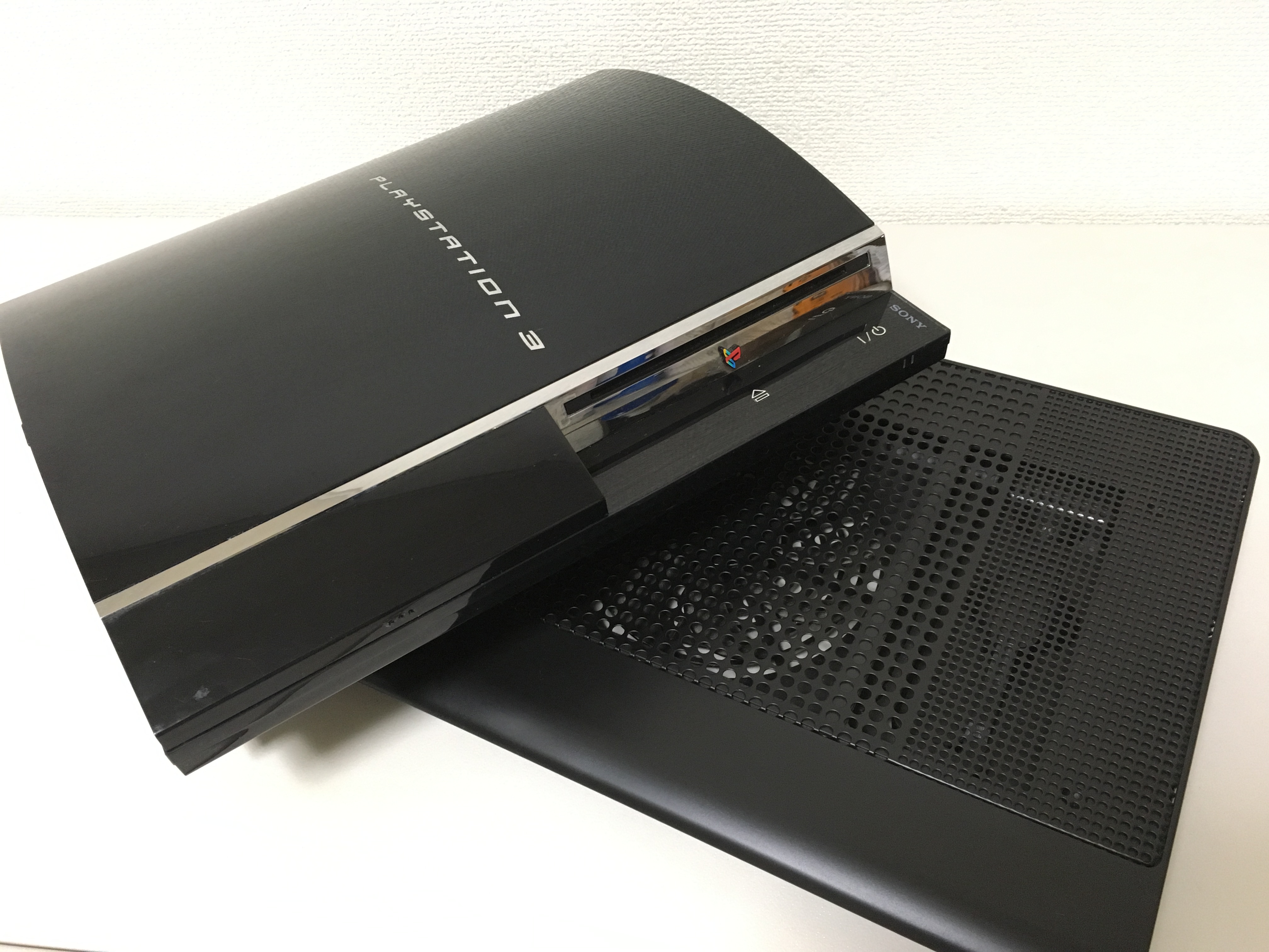 PS3(プレステ3)本体の熱対策はどうすればいい？【置き方・掃除・すのこ・冷却ファン】 れとろとろ ゲームブログ