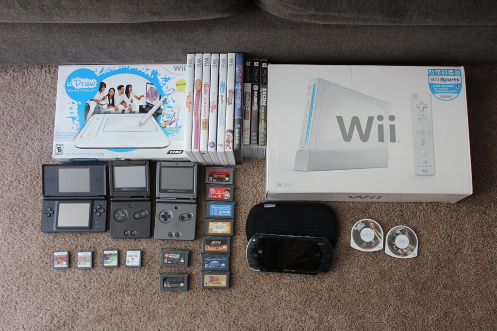 Yard sale/ thrift store haul pt. 4 Wii, DS Lite, Playstation, PSP and