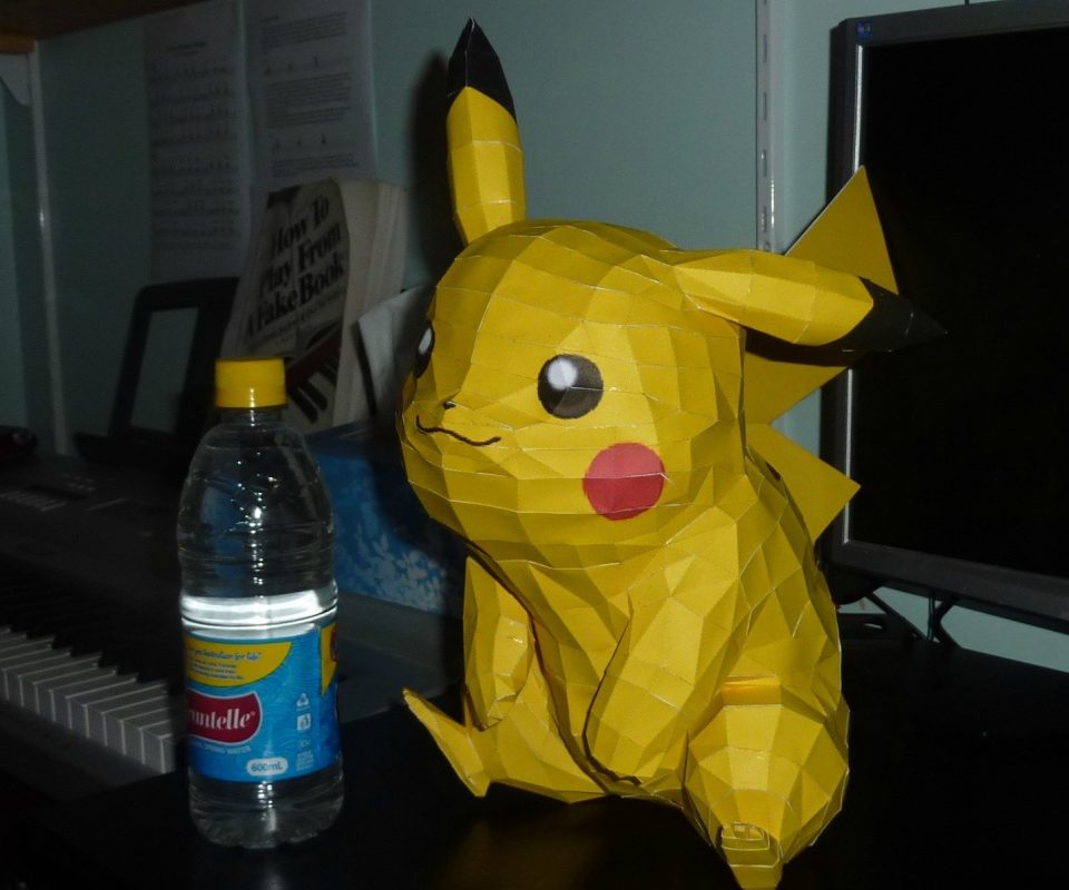 Lifesize papercraft Pikachu