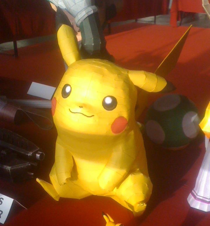 Lifesize papercraft Pikachu