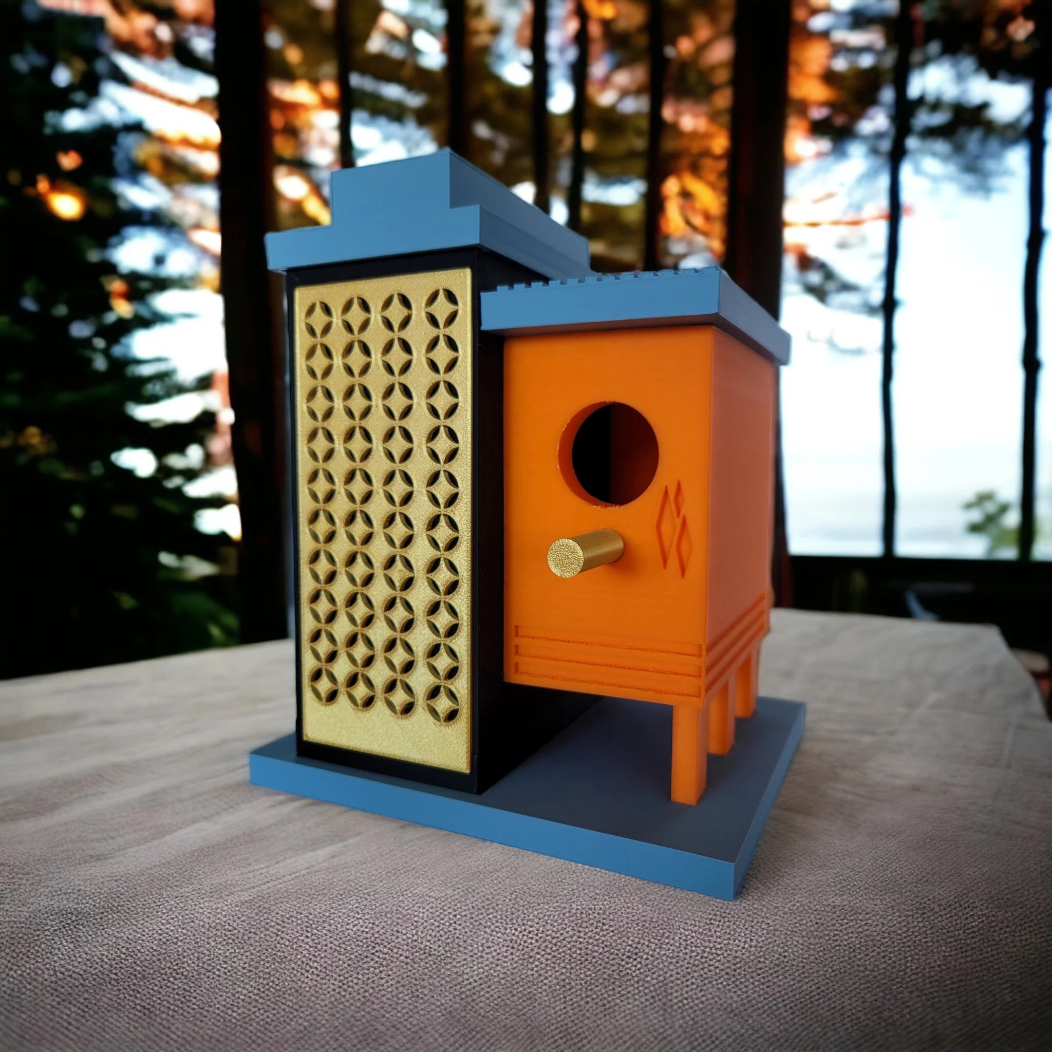 The Lombard Midcentury Birdhouse Apartment Retro Layers