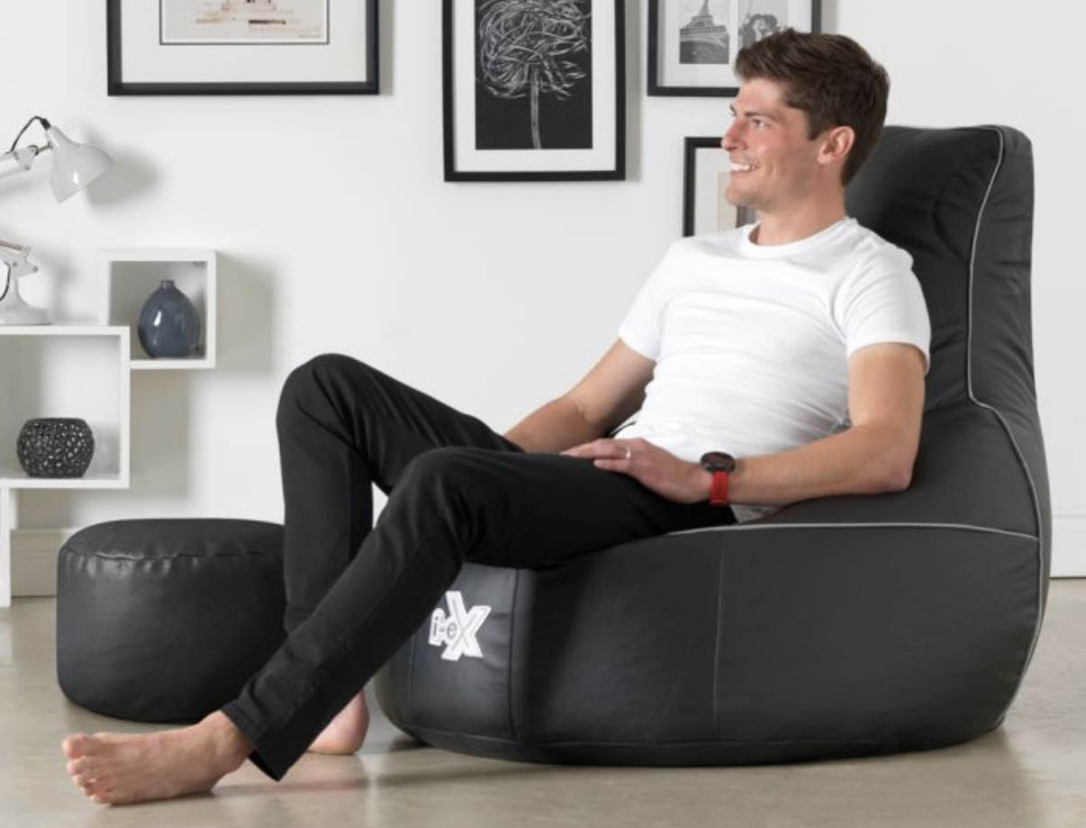 I tested out a very cool bean bag gaming chair Retromash