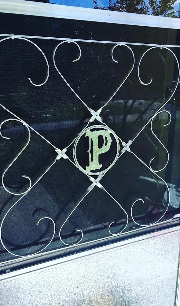 Geoff & Beth find a vintage "P" for their screen door grille Retro
