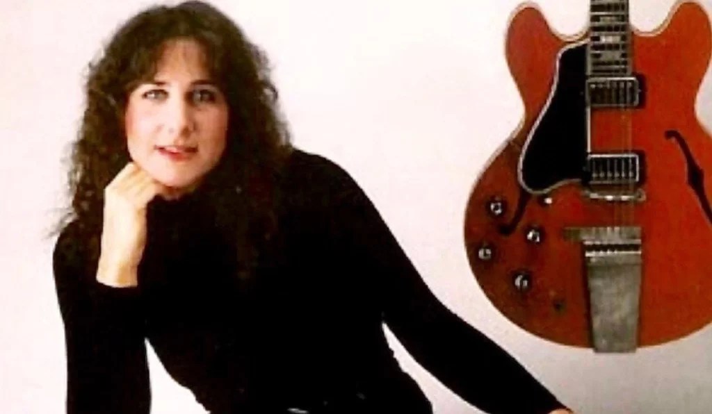 The Best Female Guitarists Of All Time Ranked Return of Rock