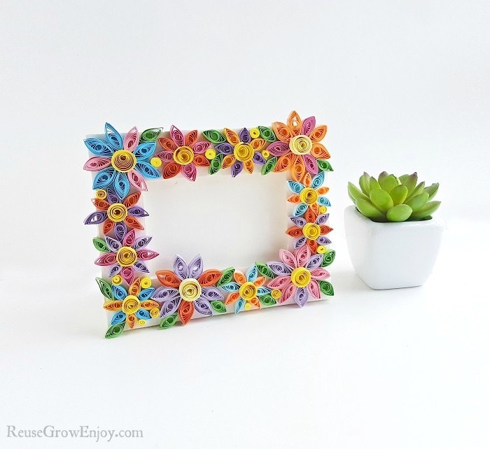 Paper Quilling Flower Frames