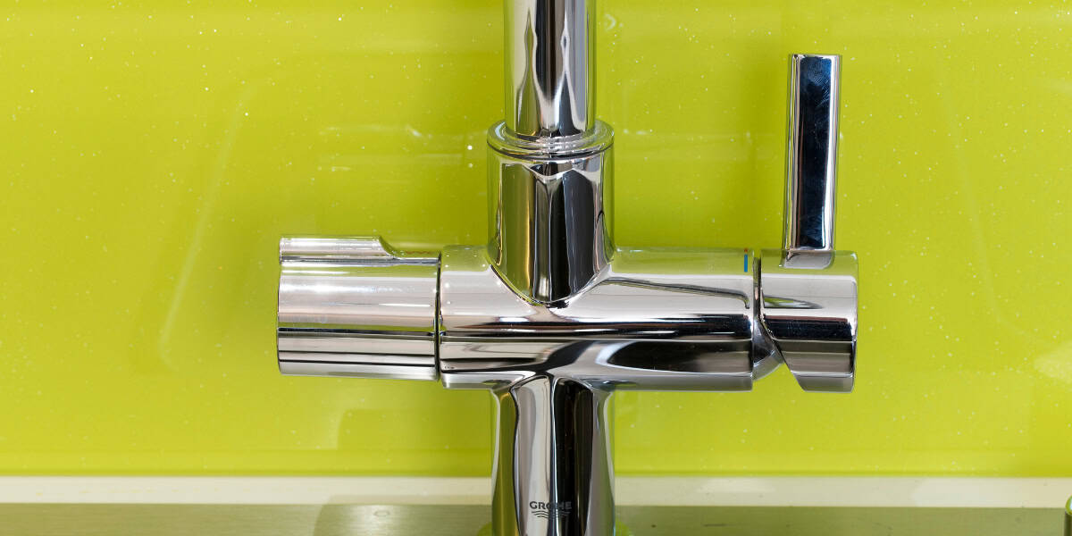 8 Best Kitchen Faucets for a Stylish and Functional Upgrade in 2024
