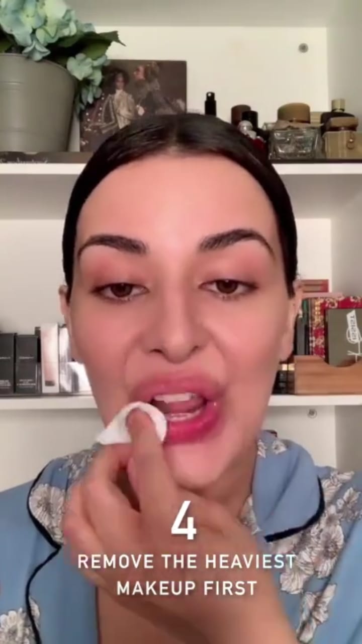 Here Is The Secret Behind Natasha's Glowing Skin Reviewit.pk