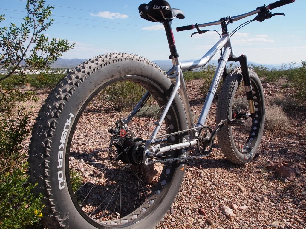 Fatback Cycles fat bike with front shock